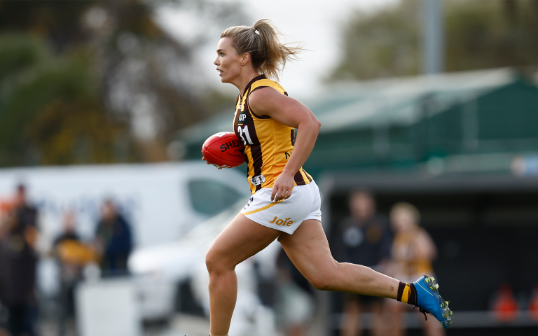 VFLW R13 team: Holmes named among three ins